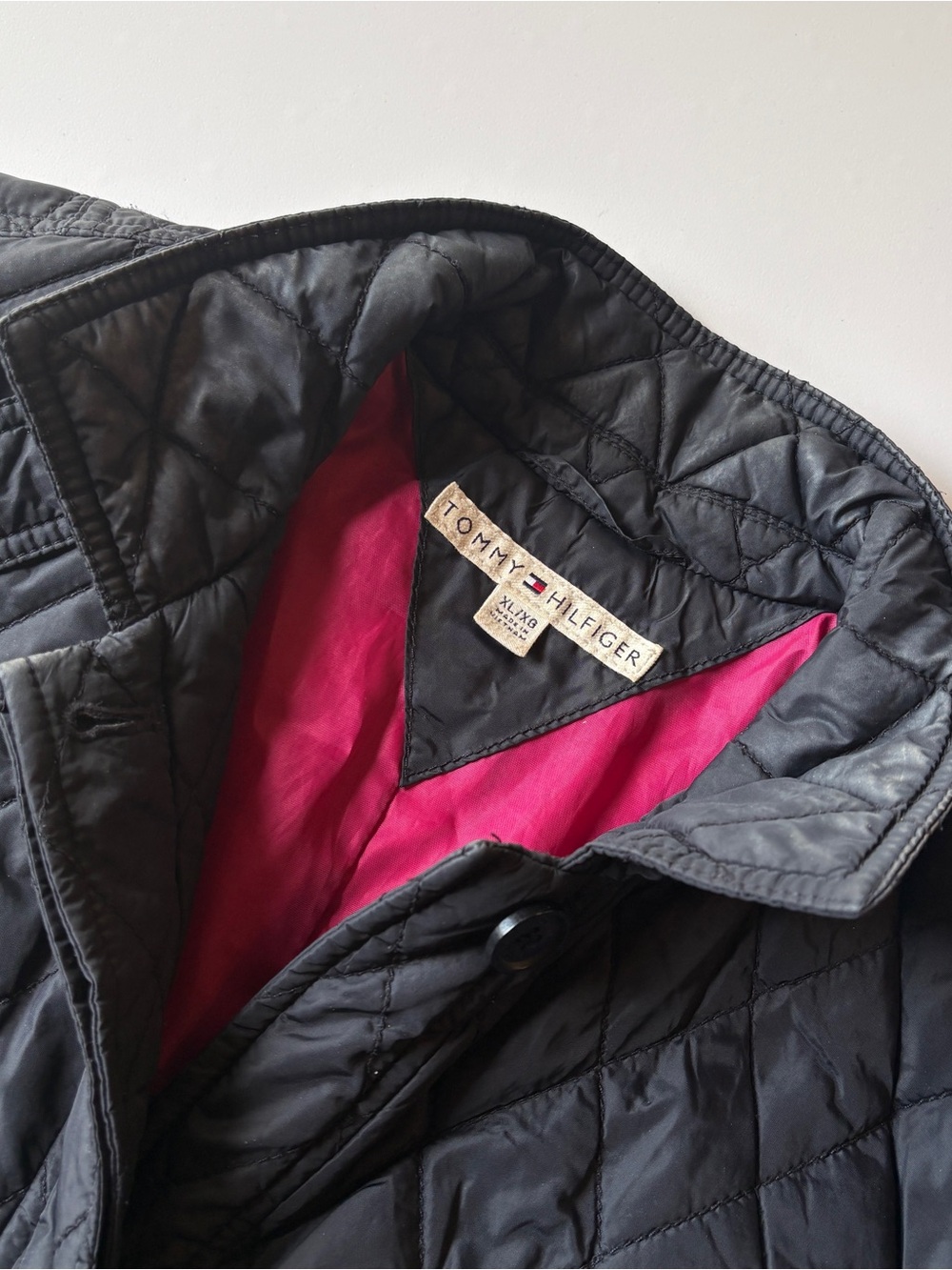 Tommy Hilfiger Black Quilted Puffer Jacket with Hot Pink Lining XL